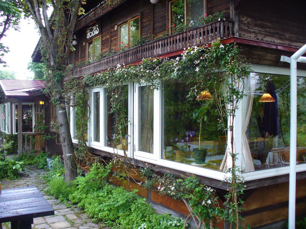 Pension Apple Kaminoyama Экстерьер фото